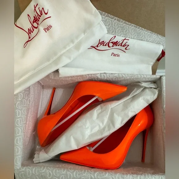 Christian Louboutin Shoes. Size 37. Color Orange. - Picture 5 of 8
